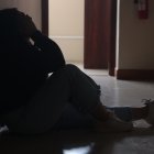 Foto referencial: La mujer atacada ni siquiera quiere salir de casa.Está aterrada.