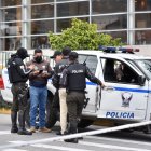 El crimen ocurrió en los exteriores de un centro comercial.