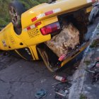 El auto se habría volcado con el atacante adentro.