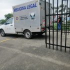 Los occisos estaban de fiesta, pero quien celebró fue la 'huesuda'. Sus cuerpos fueron trasladados por Medicina Legal.