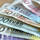 La moneda única se cambió en una banda de fluctuación entre 0,9962 y 1,0048 dólares.