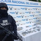Los detenidos y las evidencias fueron presentados en una rueda de prensa.