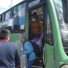 El alza de pasajes tomó por sorpresa a quienes utilizan a diario este servicio.