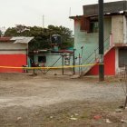 El cruce de balas entre el uniformado y los delincuentes se dio en el interior de un 'chongo'.