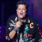 Carlos Vives, es todo un espectáculo en el escenario
