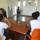 En uno de los centros de tratamiento estatales en la urbe reciben a chicos de 12 a 17 años.