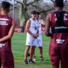 El DT argentino Fabián Bustos vuelva a dirigir a Barcelona tras siete meses.