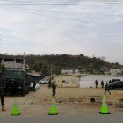 La medida surge luego de la muerte de un alumno de 16 años, quien fue baleado la semana pasada en los exteriores del centro educativo.