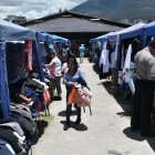 La ropa y los artículos para el hogar están entre los ítems más ofertados en los mercados de pulgas