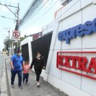 Dos tumbacasas fueron lanzados este 10 de septiembre contra la casa de uno de ellos.EXTRA