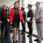 Irany Ramírez (medio) fue parte de la escolta de la exministra de Gobierno, María Paula Romo.
