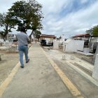 En el cementerio de Tumbes, Perú, moradores han visto a la ‘dama tapada’.