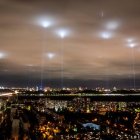 En Ucrania captaron la actividad de objetos voladores no identificados.