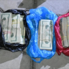 Cerca de 30.000 dólares fueron decomisados por la Policía.