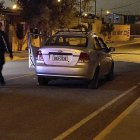 Este carro abandonado fue localizado por la policía.