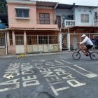 En el lugar del suceso los vecinos están atemorizados.