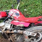 En este vehículo liviano se trasladaba Alberto y su amigo, quien se recupera del siniestro.