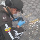 Anillos, cadenas, relojes y brazaletes se encontraron en la maleta con candado.