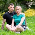 Sofiia Karkadym escapó del conflicto con Rusia. Se enamoró de Tony Garnett, quien la alojó en su casa. La dejó porque le encantaba ‘chupar’.