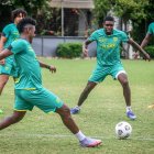 Michael Carcelén (c) se perfila como titular en Barcelona, para el duelo ante el Cuenca.