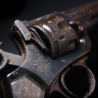 Los autores del asesinato también dispararon a sus acompañantes antes de huir del lugar en el mismo vehículo.