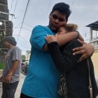 El crimen de uno de sus integrantes tiene destrozada a la familia Salguero Mite . Se brindan un abrazo de aliento.