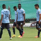 Los delanteros de la Universidad Católica salieron frustrados tras no poder anotar en la visita a Cumbayá, por la fecha 13 de la segunda etapa.