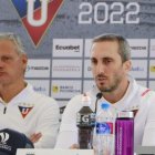 Luis Zubeldía (d) espera el 2023 hacer una mejor temporada con Liga de Quito.