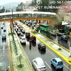 Se reportó acumulación de agua lluvia en algunos tramos de la Autopista General Rumiñahui.