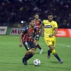 Lucas Mancinelli marcó el gol del triunfo para el Deportivo Cuenca ante Barcelona.