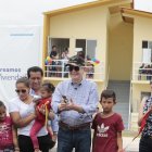 El primer mandatario inauguró un complejo habitacional de 134 viviendas.
