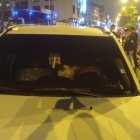 El hombre quedó dentro del auto sin vida.