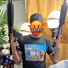 Al velorio llegaron personas armadas. Se hicieron fotografías y vídeos.