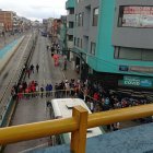 En Quito: Mujer falleció tras atrapada debajo de un autobús