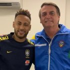 Neymar apareció junto a Jair Bolsonaro y le ratificó su apoyo en una transmisión por YouTube.