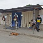 Al velorio de Isabel Vargas acudieron amigos y familiares.