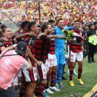 Todo el festejo de Flamengo para el sector de la general Carlos Muñoz, la celebración no fue tan larga.