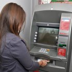 Referencial. Así funcionarán los bancos privados en el feriado de noviembre 2022