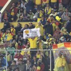 Fanáticos de los Orientales podrán ingresar al estadio Monumental.