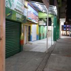 Tras el anuncio de estado de excepción, los comercios en Guayaquil cerraron y las calles quedaron vacías.