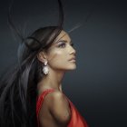 Una de sus pasiones es el maquillaje y los temas espirituales.