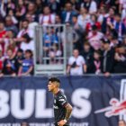 Ecuatorianos en el exterior: Piero Hincapié jugó todo el partido y sumó otra victoria con el Bayer Leverkusen