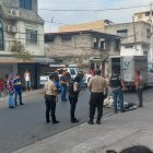 El cuerpo sería de sexo masculino, según la Policía Nacional. El jefe zonal no dio detalles sobre las sospechas entorno al hallazgo.