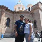 Susana Herrera y Óscar Recalde caminaron 7 horas desde Cayambe para visitar el Santuario.