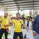 Los hinchas portaron camisetas, turbantes y cornetas para apoyar a la Tricolor en el juego ante Catar.