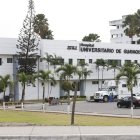 En un hospital le practicaron una cesárea y salvaron al bebé de 27 de semanas. Sin embargo, estaba bajo pronóstico reservado.