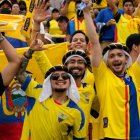 Abren procedimiento contra la FEF por cánticos de los hinchas en Catar 2022