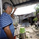 El hijo de doña Yolanda señala que por los techos de zinc, sus vecinos salían, de esta forma evitaban ahogarse con la humarada.