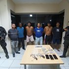 Tres de los detenidos registran antecedentes penales, de acuerdo a información policial.
