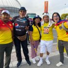 Hinchas del Aucas, Deportivo Quito y El Nacional en Doha: José Oña, Edwin Tingo, Lilia Proaño. Leonardo Tito y Miguel Pazmiño.